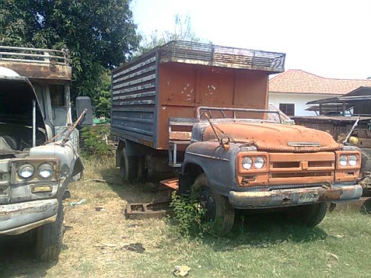 ต้องการขาย 6 ล้อหัวยาว 3 คัน ( ดั้ม 2 คัน / ถังน้ำ 1 คัน ) ต้องการขาย 6 ล้อหัวยาว 3 คัน ( ดั้ม 2 คัน / ถังน้ำ 1 คัน )