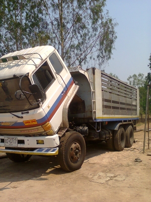 ขายรถบรรทุก 10 ล้อ 2 เพลาดั้ม