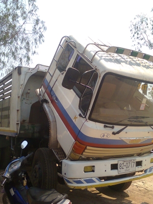 ขายรถบรรทุก 10 ล้อ 2 เพลาดั้ม ขายรถบรรทุก 10 ล้อ 2 เพลาดั้ม