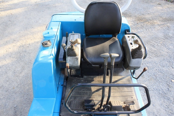 ขายรถแม็คโค KUBOTA K-022 (เทียบเท่า KOMATSU PC25) นำเข้าจากญี่ปุ่น รถพร้อมใช้งาน ติดต่อ 086-775-7900 ขายรถแม็คโค KUBOTA K-022 (เทียบเท่า KOMATSU PC25) นำเข้าจากญี่ปุ่น รถพร้อมใช้งาน ติดต่อ 086-775-7900