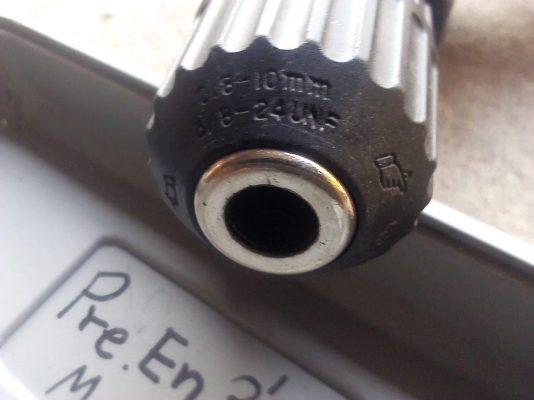 สว่านไร้สายขนาด 14.4 V. หัวจับได้ใหญ่สุด10 มม. ยี่ห้อ CLINTON ปรับแรงการขันน๊อตได้ 10 ระดับ