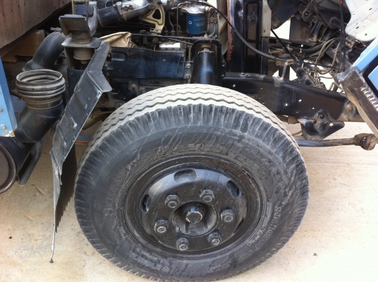 ขายรถบรรทุก 6 ล้อ ISUZU NPR กระบะคาร์โก้ เครื่อง 115 แรง รถห้างแท้ สภาพสวยมากๆ