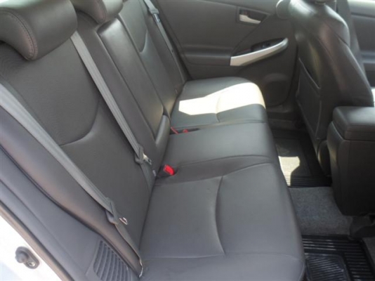 TOYOTA PRIUS 1.8 TOP OPTION สวยกริ๊บ ผิวพรรณดี หน้าหลังเดิมทั้งลำ