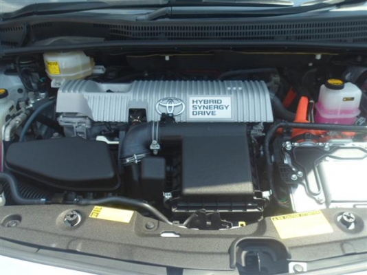 TOYOTA PRIUS 1.8 TOP OPTION สวยกริ๊บ ผิวพรรณดี หน้าหลังเดิมทั้งลำ