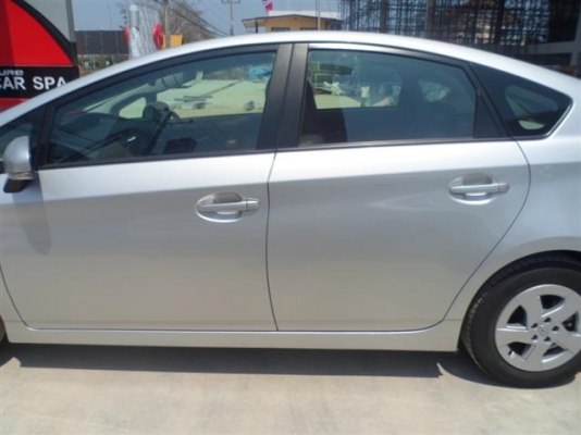 TOYOTA PRIUS 1.8 TOP OPTION สวยกริ๊บ ผิวพรรณดี หน้าหลังเดิมทั้งลำ