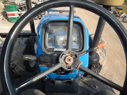 รถไถ New Holland