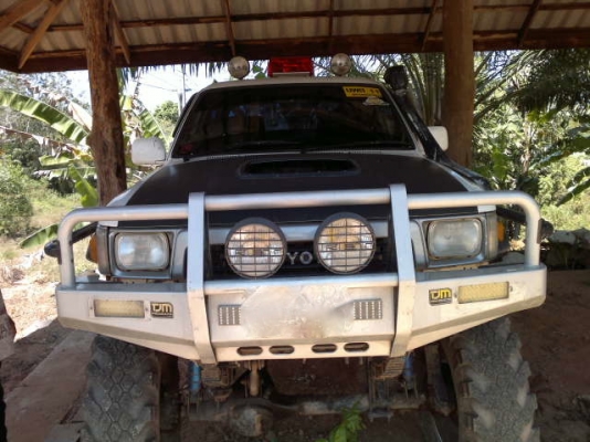 รถโตโยต้า  โฟวิล ออฟโรส    4 X 4    สนใจติดต่อ 081 - 6079515