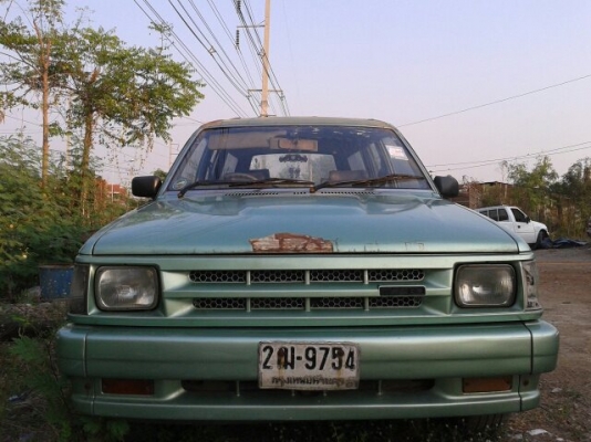 mazda B2500 van    เครื่องดีมาก