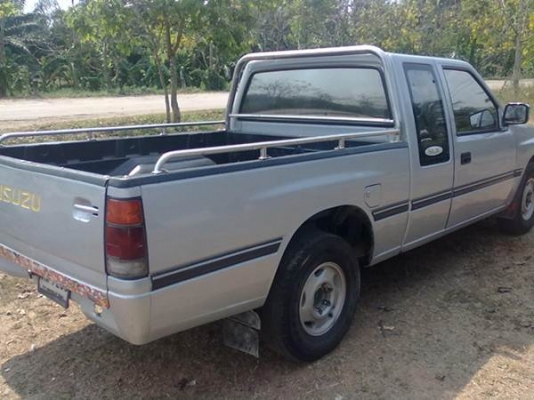 อีซอีซุซุรุ่นประหยัดน้ำมัน สุดๆรุ่นพิเศษSLX2.5ป้ายแดงมือเดียว พร้อมๆเน๊ตๆ