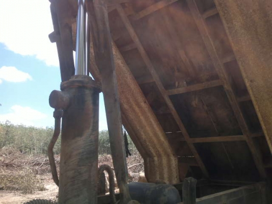 รถฮีโน่ 10 ล้อดั๊ม FM3M 240 แรงม้า ปี 39 สนใจติดต่อ 081 - 6079515 รถฮีโน่ 10 ล้อดั๊ม FM3M 240 แรงม้า ปี 39 สนใจติดต่อ 081 - 6079515