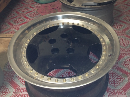 ขายล้อขอบ 17 กว้าง 8นิ้ว อย่างละวง