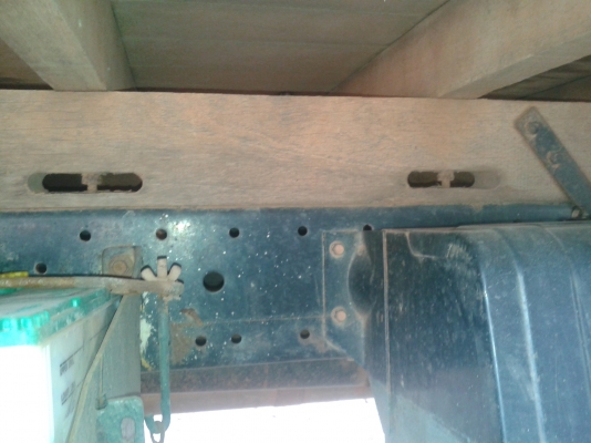 ขาย 6 ล้อ 110 แรง ISUZU NKR รถห้างแท้100\% เกียร์สั้น พวงมาลัยพาวเวอร์  ยกหัวได้