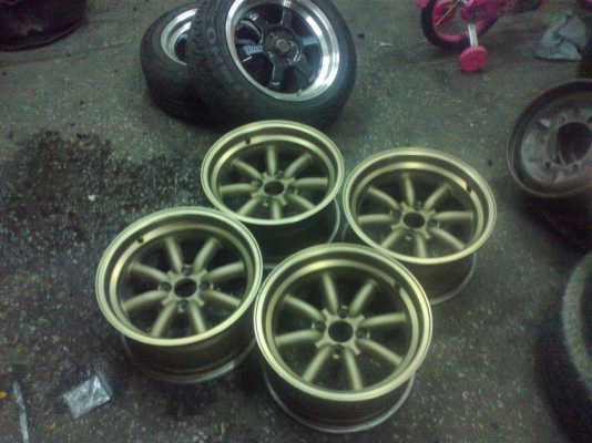 กล้วย 15X8 Off 0 4รู100