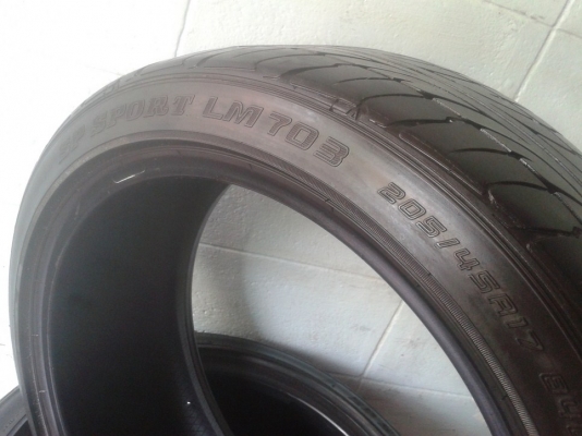 ขายยาง205/45/17 DUNLOP(1009)sp sport LM703.ขาย4เส้น 3,500฿(ดอกสวย) ขายยาง205/45/17 DUNLOP(1009)sp sport LM703.ขาย4เส้น 3,500฿(ดอกสวย)