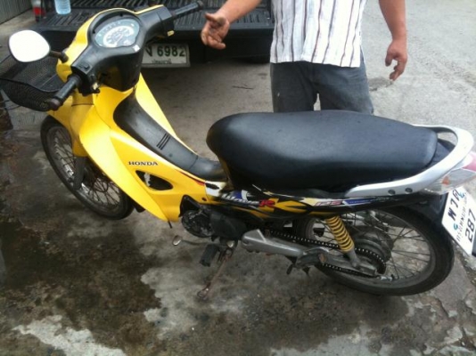 เวฟ 125 สตาทย์มือ บ้านบ้านป้ายแดง