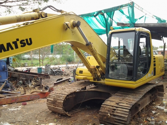 ขายรถแบคโฮ KOMATSU PC200-6 นอก ซีเรียลสูง มีเล่มทะเบียน ไฟฟ้าครบ เอวแน่น โซ่ใหม่ แทรคสวย เครืองแน่นปั้มแห้ง พร้อมลุยงาน087-2423041
