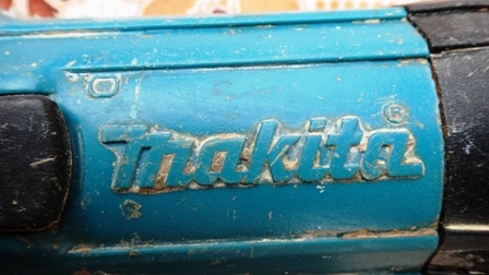 เครื่องเจียรไฟฟ้าMAKITAรุ่นGA4030 พร้อมใช้งาน ถูกมาก เครื่องเจียรไฟฟ้าMAKITAรุ่นGA4030 พร้อมใช้งาน ถูกมาก