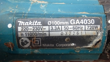 เครื่องเจียรไฟฟ้าMAKITAรุ่นGA4030 พร้อมใช้งาน ถูกมาก เครื่องเจียรไฟฟ้าMAKITAรุ่นGA4030 พร้อมใช้งาน ถูกมาก
