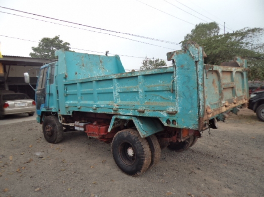 ขายรถอีซูซุร็อก6ล้อดั้ม 175 แรง ราคาถูกๆ