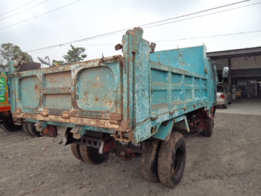 ขายรถอีซูซุร็อก6ล้อดั้ม 175 แรง ราคาถูกๆ