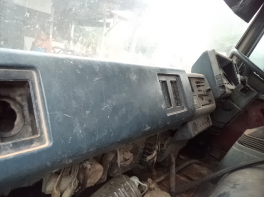 ขายรถอีซูซุร็อก6ล้อดั้ม 175 แรง ราคาถูกๆ