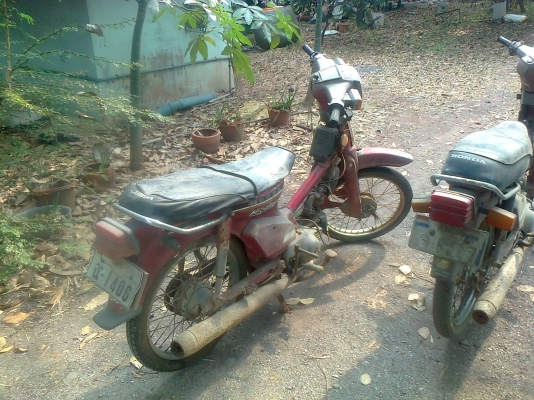 ขาย c700 มี 2 คัน มีทะเบียนทุกคันครับ ขาย c700 มี 2 คัน มีทะเบียนทุกคันครับ