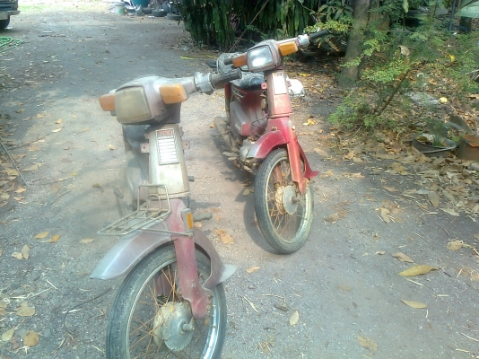 ขาย c700 มี 2 คัน มีทะเบียนทุกคันครับ