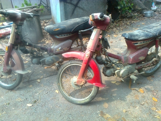 ขาย c700 มี 2 คัน มีทะเบียนทุกคันครับ ขาย c700 มี 2 คัน มีทะเบียนทุกคันครับ