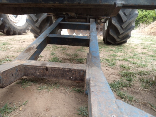 ขายรถไถฟอร์ด 6610 เต็ม สภาพสวยพร้อมใช้