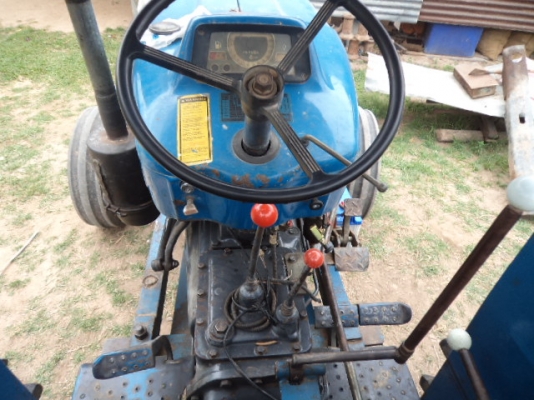 ขายรถไถฟอร์ด 6610 เต็ม สภาพสวยพร้อมใช้