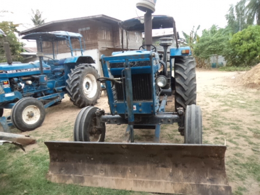 ขายรถไถฟอร์ด 6610 เต็ม สภาพสวยพร้อมใช้