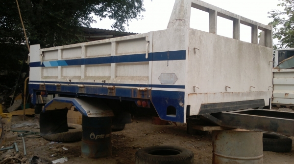 กระบะดั้ม 6 ล้อ สนใจ ติดต่อ ด่วน