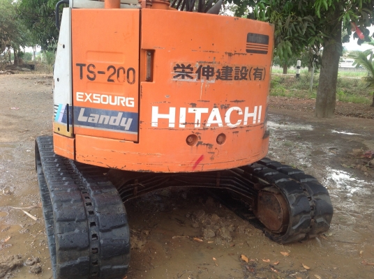 HITACHI