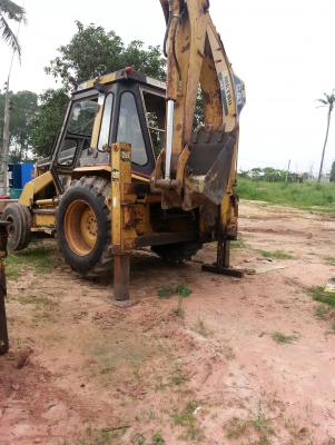 ขายด่วน ตักหน้าขุดหลัง CAT 428 B เอกสารเล่มทะเบียน