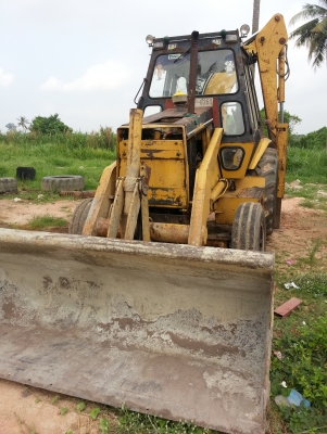 ขายด่วน ตักหน้าขุดหลัง CAT 428 B เอกสารเล่มทะเบียน