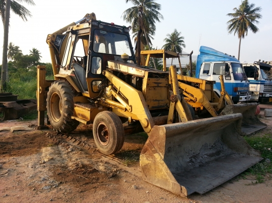 ขายด่วน ตักหน้าขุดหลัง CAT 428 B เอกสารเล่มทะเบียน