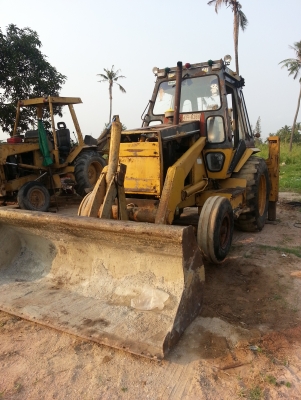 ขายด่วน ตักหน้าขุดหลัง CAT 428 B เอกสารเล่มทะเบียน