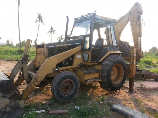 ขายด่วน ตักหน้าขุดหลัง CAT 428 B เอกสารเล่มทะเบียน