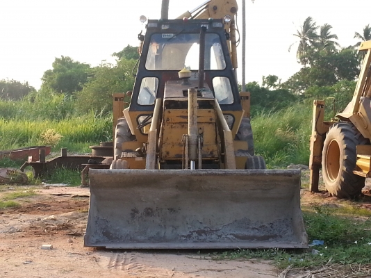 ขายด่วน ตักหน้าขุดหลัง CAT 428 B เอกสารเล่มทะเบียน