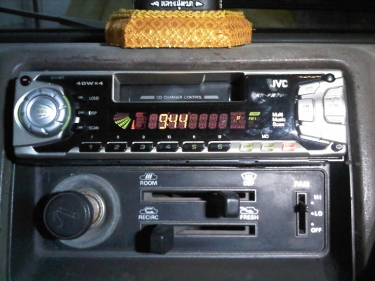 ขายวิทยุJVCรถยนต์  ราคา450 กทม