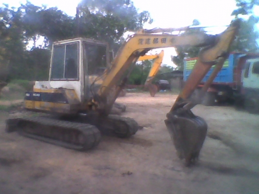 ขาย แบคโฮ KOMATSU รุ่น PC40-6
