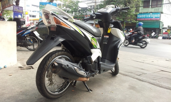 ขาย yamaha mio125 สีขาว ดำ เดือน เมษา ปี 54
