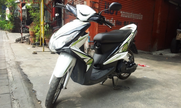 ขาย yamaha mio125 สีขาว ดำ เดือน เมษา ปี 54