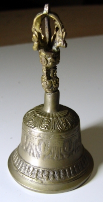 ให้เช่าระฆังเก่า ๆ สวย ๆ