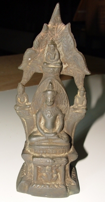 ให้เช่าพระ ศิลปะจากเขมร สวยมากครับ