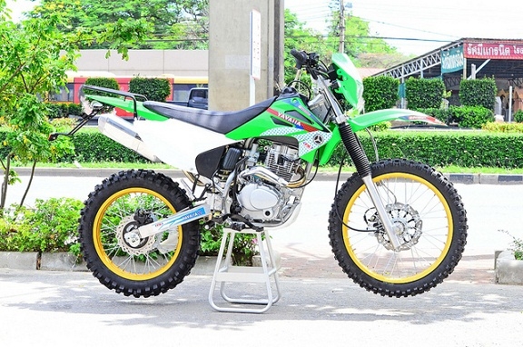 มอไซค์วิบาก รุ่นใหญ่ รุ่นใหม่ HAYA ฮายา เครื่อง 150 cc ปกติขาย 45000 ลดเหลือ 33000 โปรโมชั่นด่วนๆๆ จำนวนจำกัด 33,000 บาท รูปปลากรอบวิบาก รุ่นใหญ่ รุ่นใหม่ HAYA ฮายา เครื่อง 150 cc ปกติขาย 45000 ลดเหลือ 33000 โปรโมชั่นด่วนๆๆ จำนวนจำกัด 33,000 บาท รูปปลากรอ