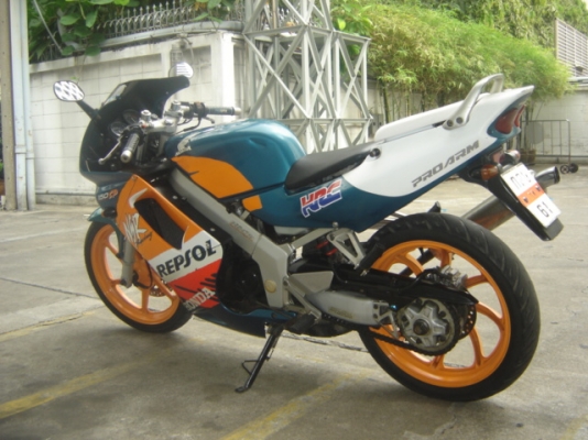 NSR 150SP ลาย REPSOL รถบ้าน สภาพดีเยี่ยม สวย มาก สนใจเชิญมาดูก่อนได้ ครับ เครื่องแรงดีเยี่ยม