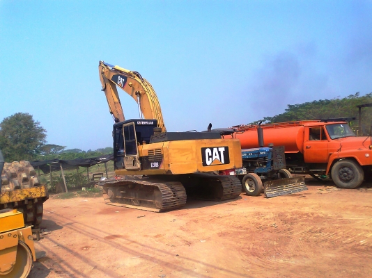 ขายด่วน..รถแบคโฮ CAT E200 B รถสวย พร้อมใช้งาน มีทะเบียนครบ.