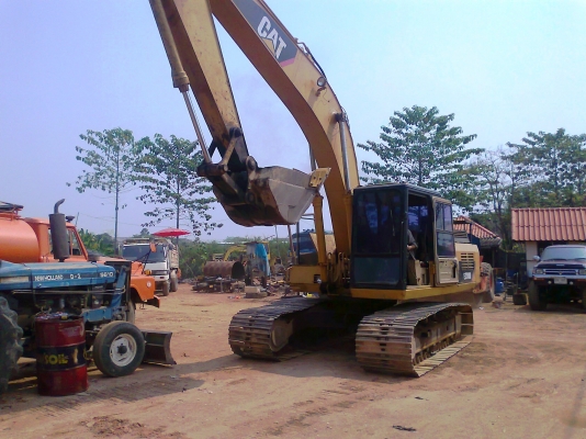 ขายด่วน..รถแบคโฮ CAT E200 B รถสวย พร้อมใช้งาน มีทะเบียนครบ.