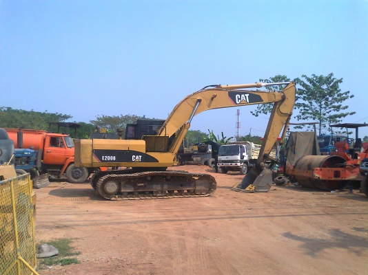 ขายด่วน..รถแบคโฮ CAT E200 B รถสวย พร้อมใช้งาน มีทะเบียนครบ.